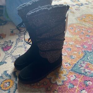 Muk Luks NWT Flexi New York Suede Winter Snow Boot Size 7 Water Resistant